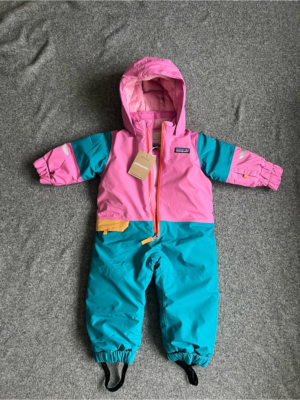 NWT Patagonia Pink and Teal Colorblock Infant Snowsuit size 6-12 months